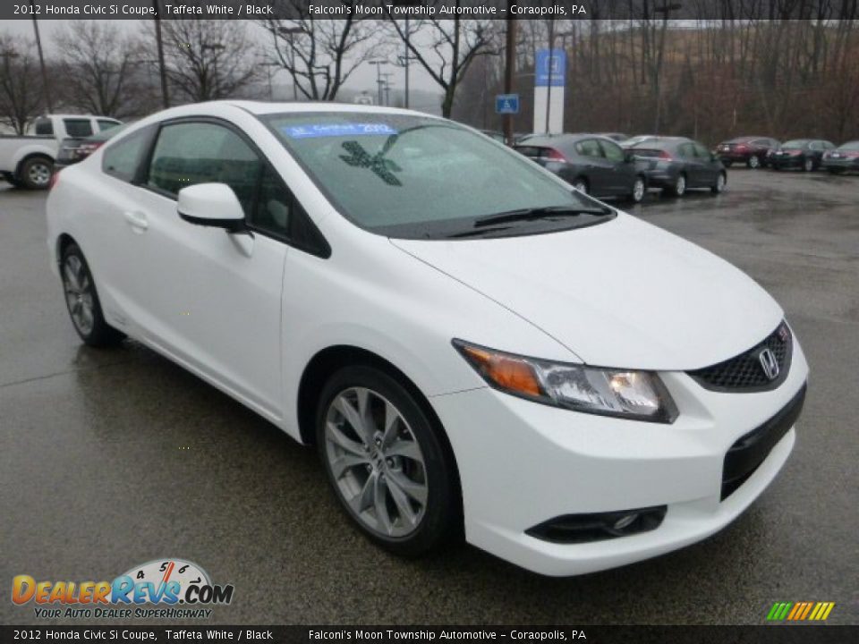 Front 3/4 View of 2012 Honda Civic Si Coupe Photo #7