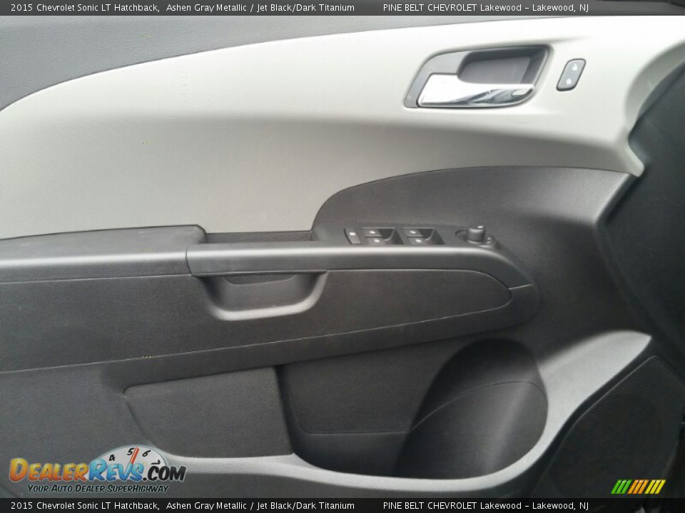 2015 Chevrolet Sonic LT Hatchback Ashen Gray Metallic / Jet Black/Dark Titanium Photo #8