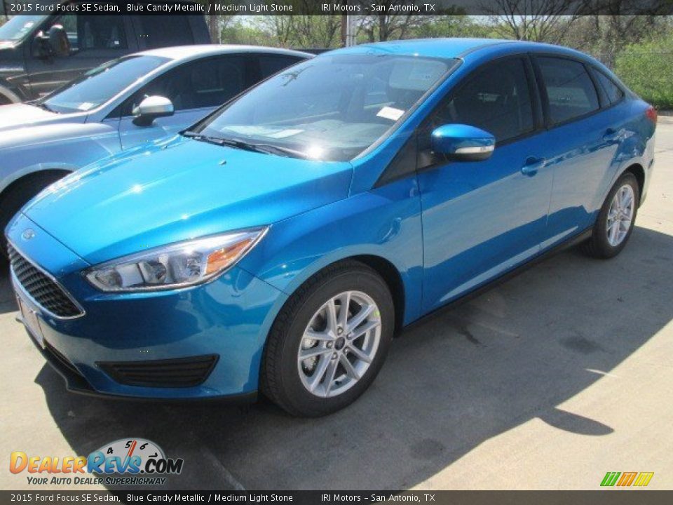 2015 Ford Focus SE Sedan Blue Candy Metallic / Medium Light Stone Photo #2