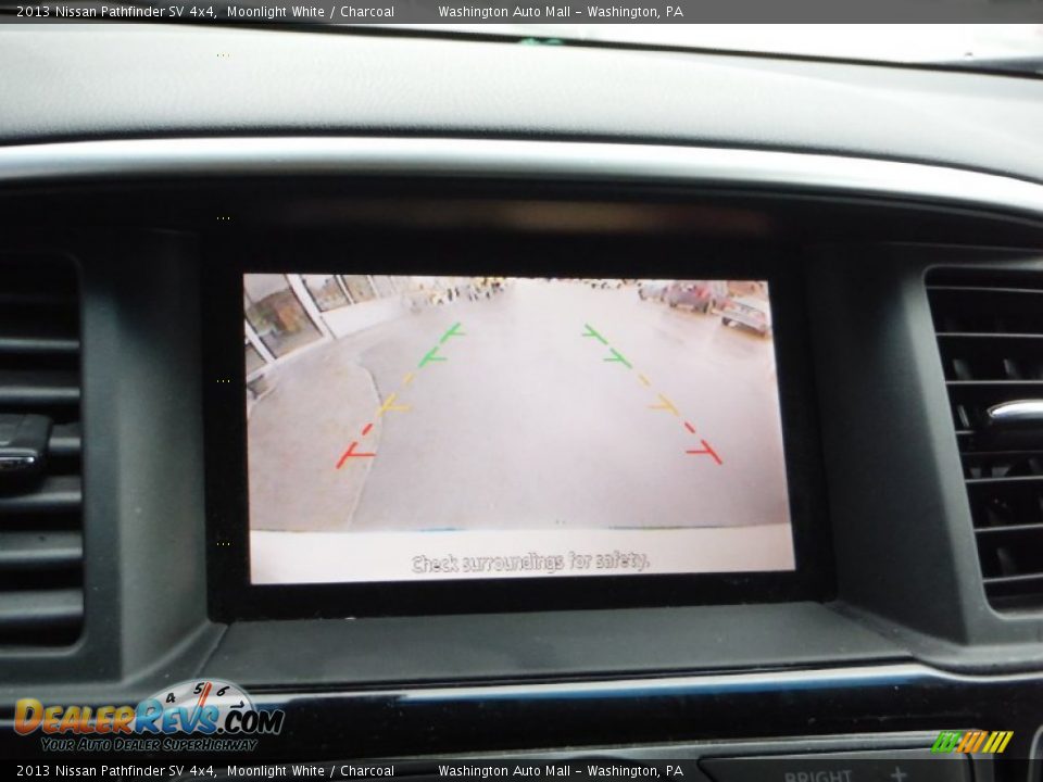 2013 Nissan Pathfinder SV 4x4 Moonlight White / Charcoal Photo #15