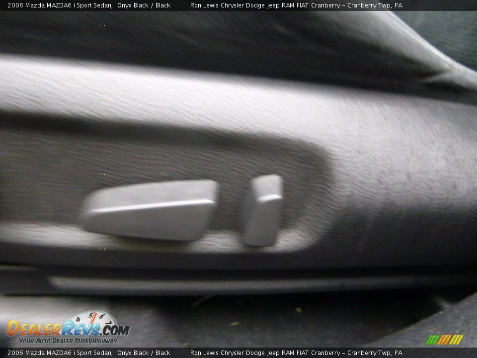 2006 Mazda MAZDA6 i Sport Sedan Onyx Black / Black Photo #12
