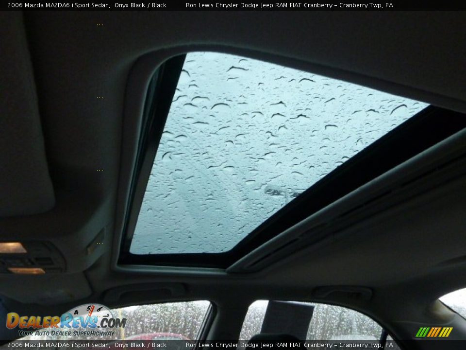 2006 Mazda MAZDA6 i Sport Sedan Onyx Black / Black Photo #17