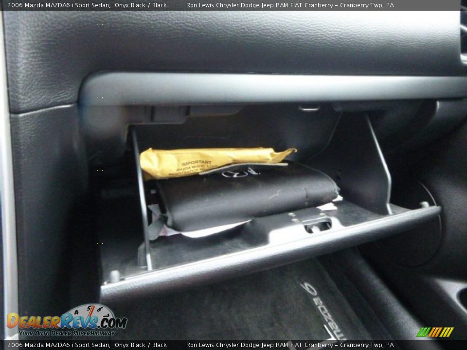 2006 Mazda MAZDA6 i Sport Sedan Onyx Black / Black Photo #19