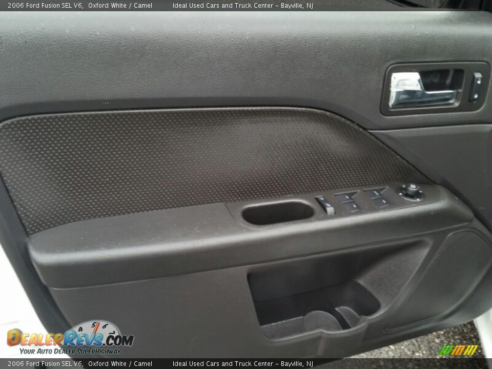2006 Ford Fusion SEL V6 Oxford White / Camel Photo #22
