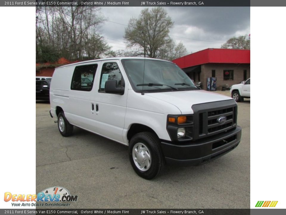 2011 Ford E Series Van E150 Commercial Oxford White / Medium Flint Photo #5