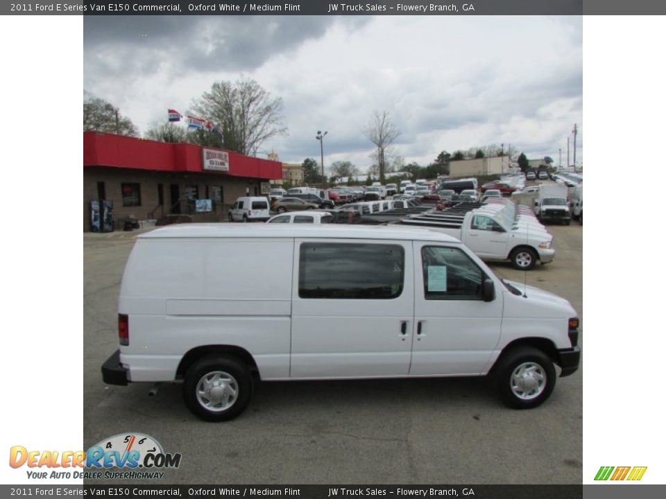 2011 Ford E Series Van E150 Commercial Oxford White / Medium Flint Photo #6