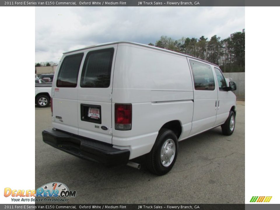 2011 Ford E Series Van E150 Commercial Oxford White / Medium Flint Photo #7