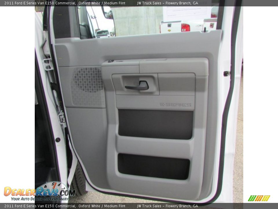 2011 Ford E Series Van E150 Commercial Oxford White / Medium Flint Photo #25
