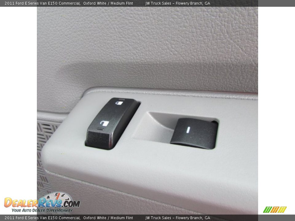 2011 Ford E Series Van E150 Commercial Oxford White / Medium Flint Photo #26