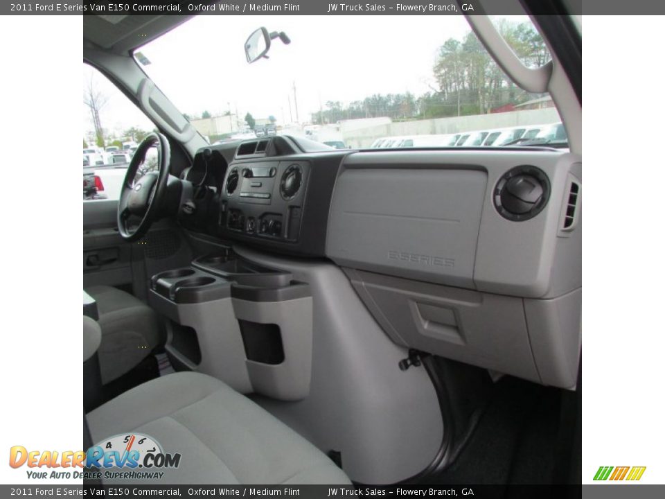 2011 Ford E Series Van E150 Commercial Oxford White / Medium Flint Photo #29