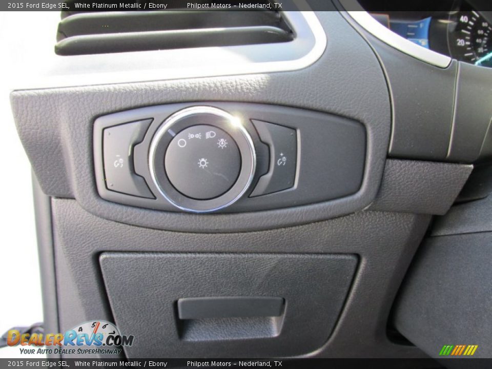Controls of 2015 Ford Edge SEL Photo #33