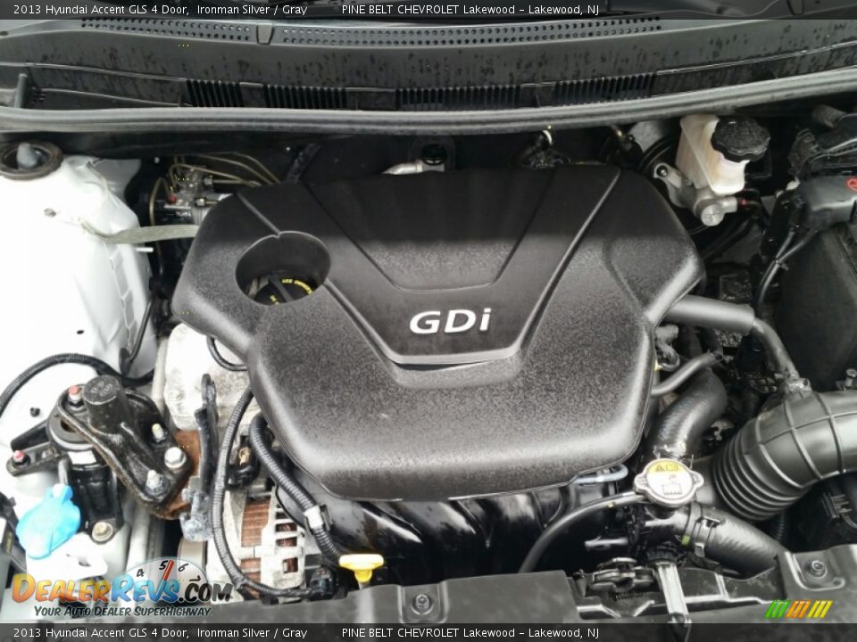 2013 Hyundai Accent GLS 4 Door Ironman Silver / Gray Photo #25