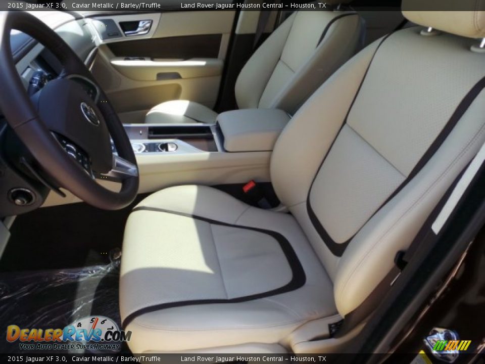 Front Seat of 2015 Jaguar XF 3.0 Photo #11