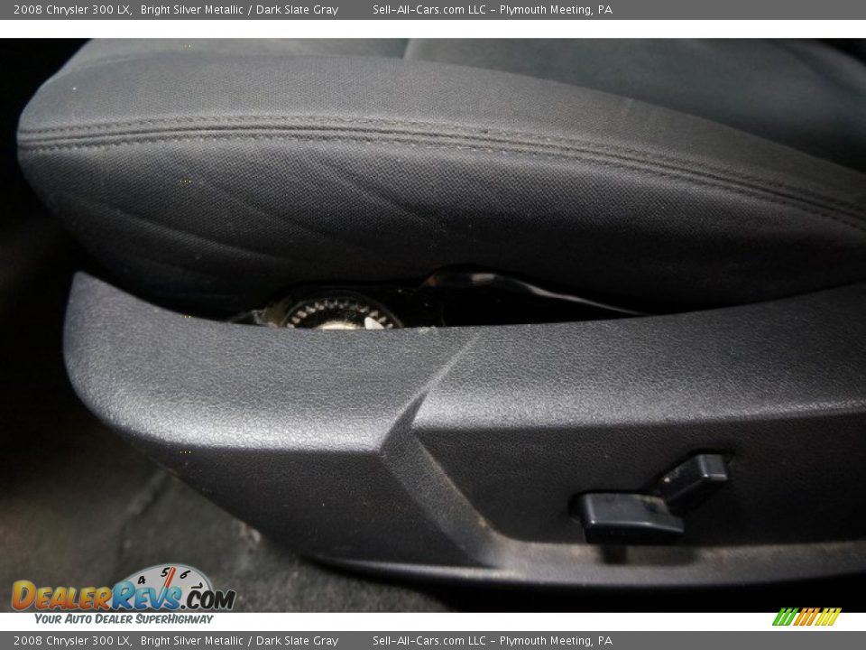2008 Chrysler 300 LX Bright Silver Metallic / Dark Slate Gray Photo #19