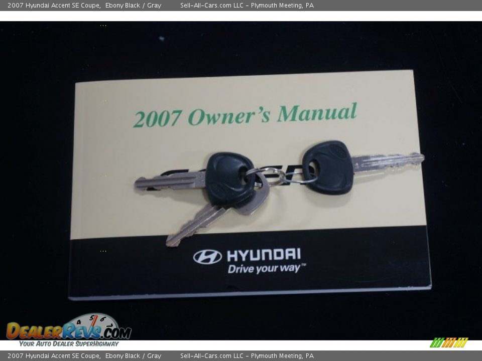 2007 Hyundai Accent SE Coupe Ebony Black / Gray Photo #29