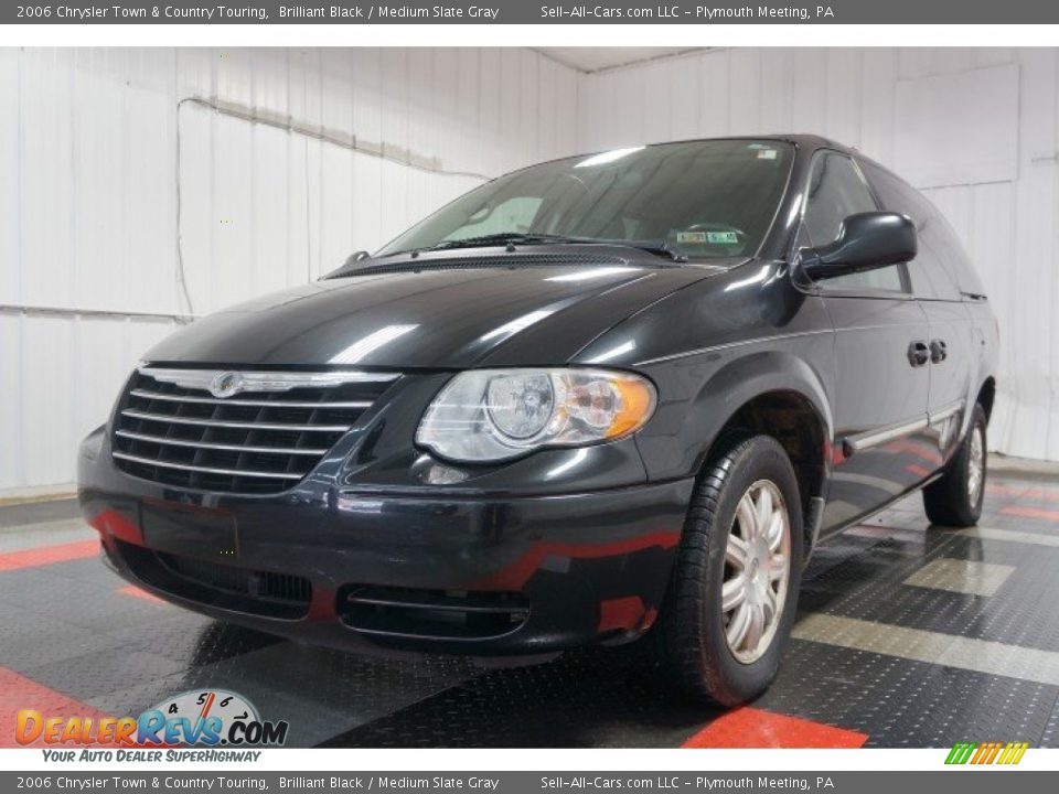 2006 Chrysler Town & Country Touring Brilliant Black / Medium Slate Gray Photo #3