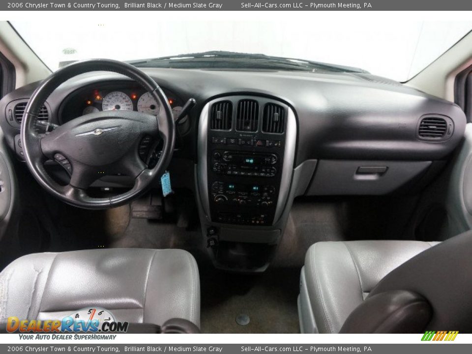 2006 Chrysler Town & Country Touring Brilliant Black / Medium Slate Gray Photo #22