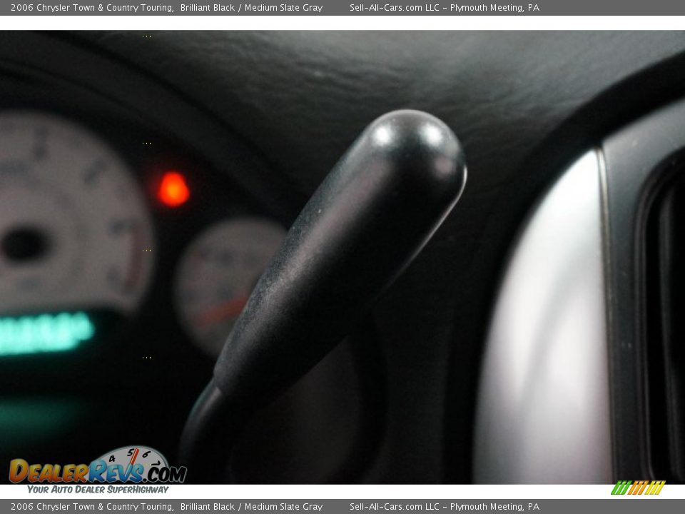 2006 Chrysler Town & Country Touring Brilliant Black / Medium Slate Gray Photo #28