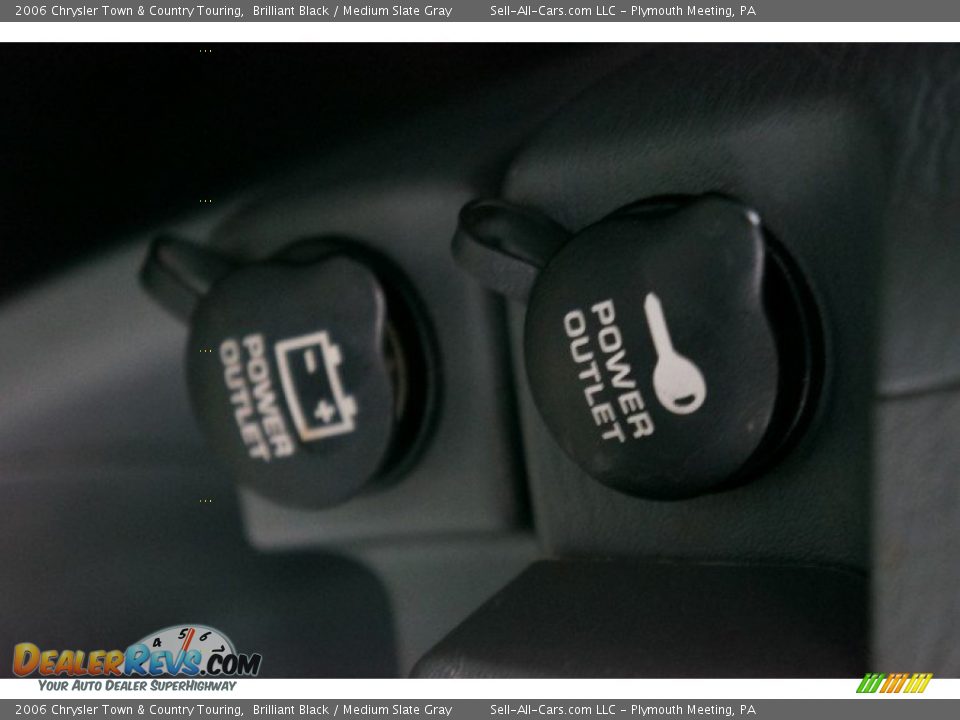 2006 Chrysler Town & Country Touring Brilliant Black / Medium Slate Gray Photo #33