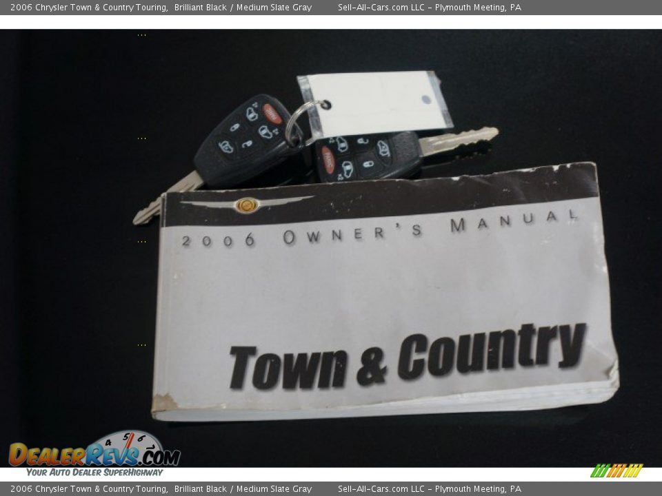 2006 Chrysler Town & Country Touring Brilliant Black / Medium Slate Gray Photo #34