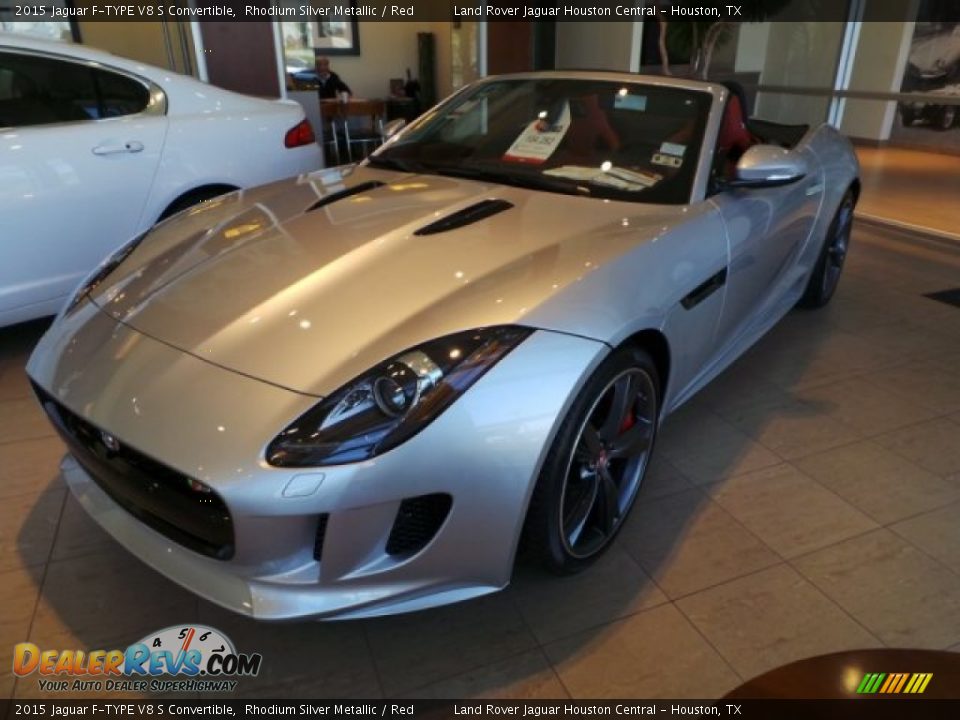 Front 3/4 View of 2015 Jaguar F-TYPE V8 S Convertible Photo #3