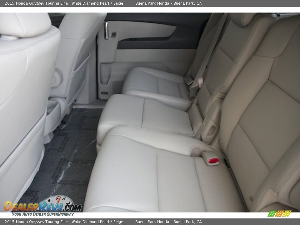 2015 Honda Odyssey Touring Elite White Diamond Pearl / Beige Photo #16