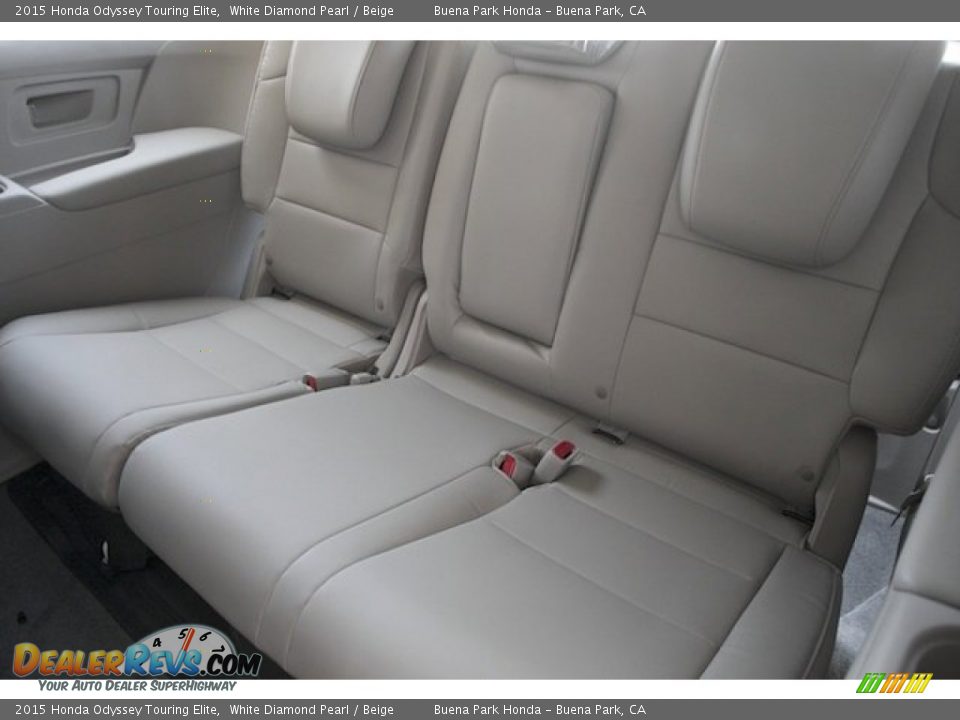 2015 Honda Odyssey Touring Elite White Diamond Pearl / Beige Photo #18