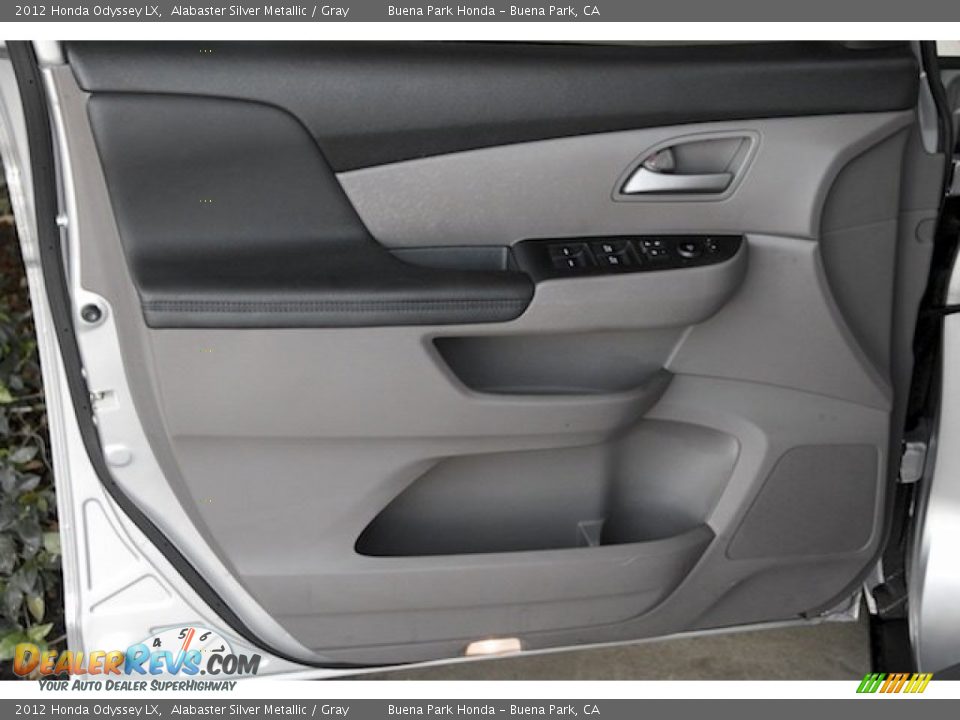 2012 Honda Odyssey LX Alabaster Silver Metallic / Gray Photo #24