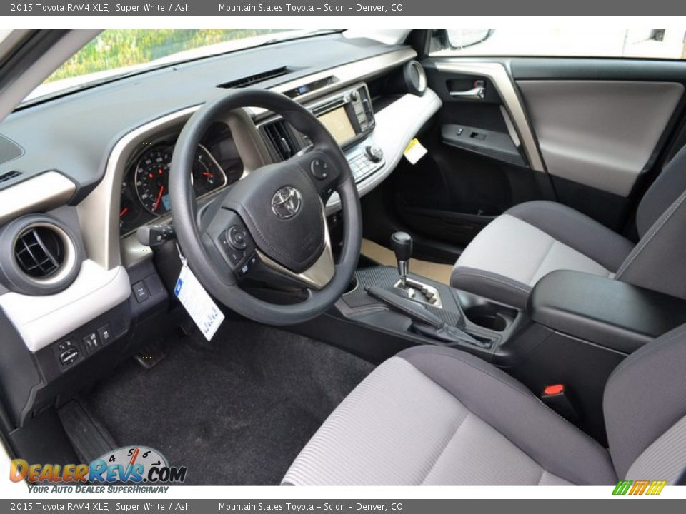 Ash Interior - 2015 Toyota RAV4 XLE Photo #5