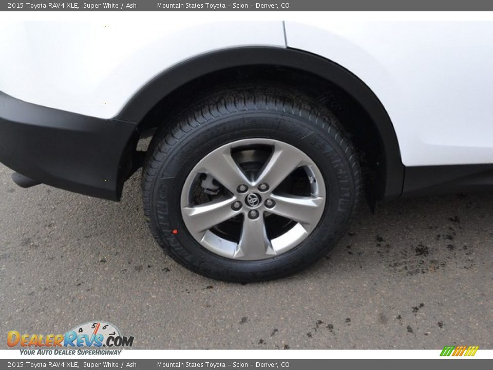 2015 Toyota RAV4 XLE Wheel Photo #9