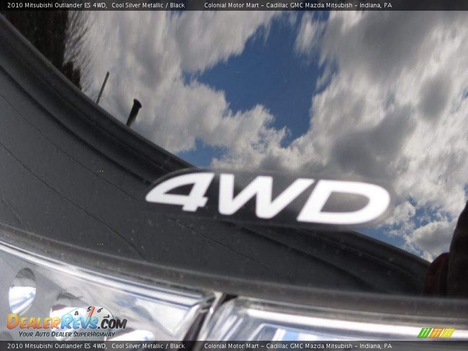 2010 Mitsubishi Outlander ES 4WD Cool Silver Metallic / Black Photo #6