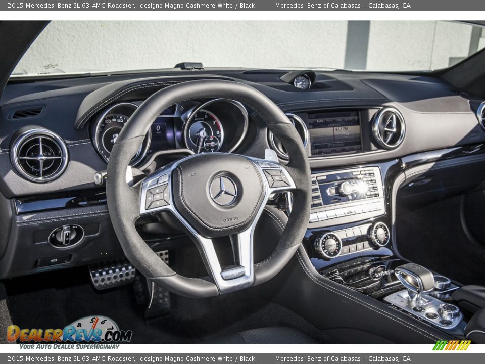 Dashboard of 2015 Mercedes-Benz SL 63 AMG Roadster Photo #5