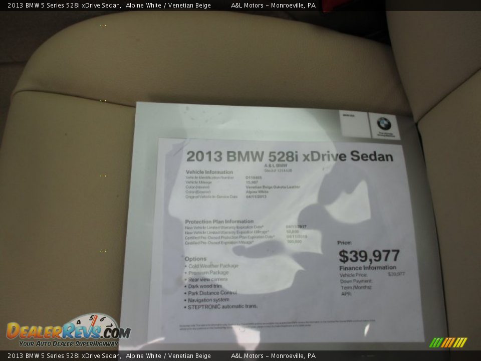 2013 BMW 5 Series 528i xDrive Sedan Alpine White / Venetian Beige Photo #11