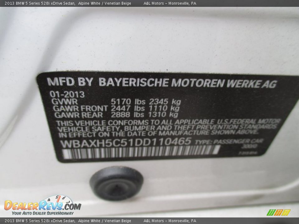 2013 BMW 5 Series 528i xDrive Sedan Alpine White / Venetian Beige Photo #19