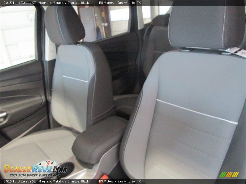 2015 Ford Escape SE Magnetic Metallic / Charcoal Black Photo #9