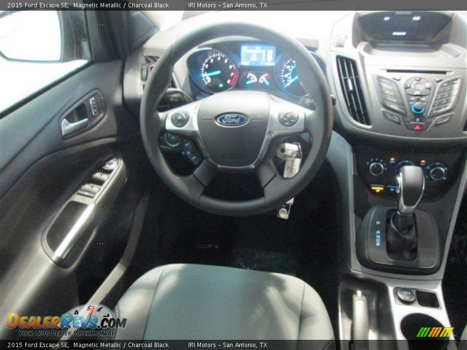 2015 Ford Escape SE Magnetic Metallic / Charcoal Black Photo #11