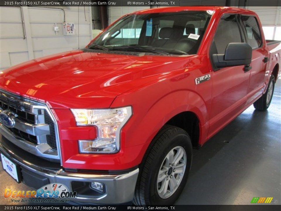 2015 Ford F150 XLT SuperCrew Race Red / Medium Earth Gray Photo #3