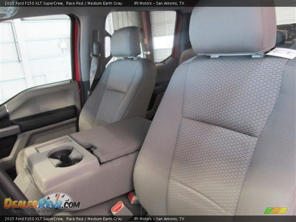 2015 Ford F150 XLT SuperCrew Race Red / Medium Earth Gray Photo #9
