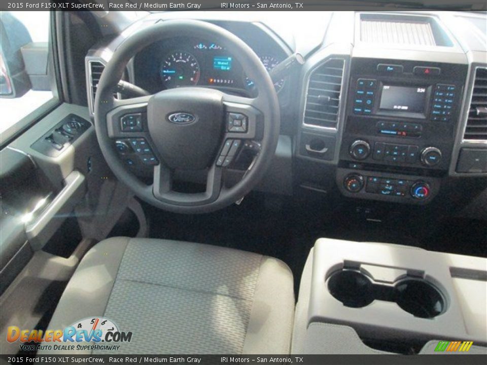 2015 Ford F150 XLT SuperCrew Race Red / Medium Earth Gray Photo #11