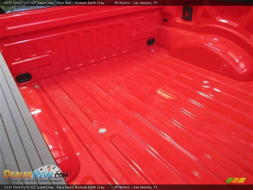 2015 Ford F150 XLT SuperCrew Race Red / Medium Earth Gray Photo #13