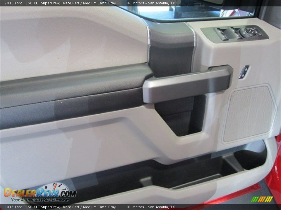 2015 Ford F150 XLT SuperCrew Race Red / Medium Earth Gray Photo #14