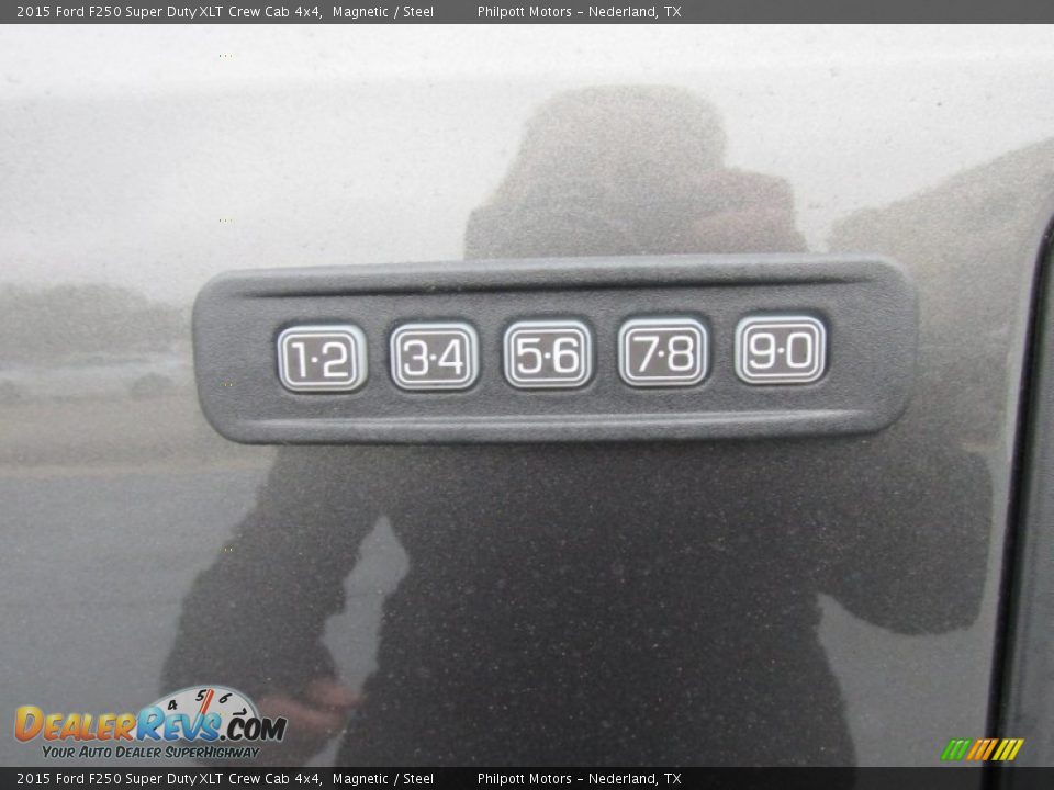 2015 Ford F250 Super Duty XLT Crew Cab 4x4 Magnetic / Steel Photo #15