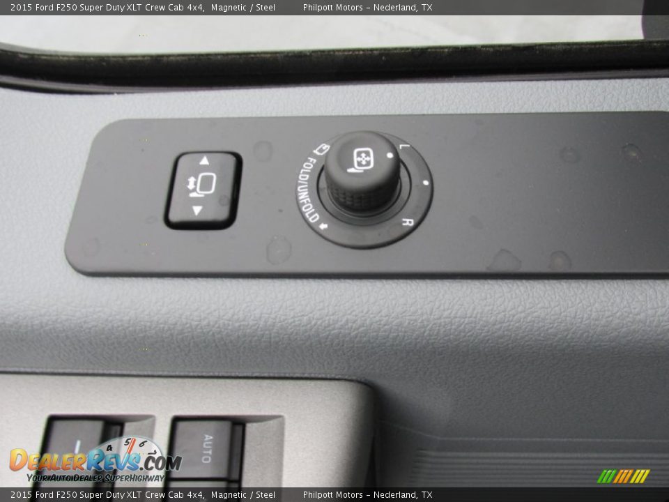 2015 Ford F250 Super Duty XLT Crew Cab 4x4 Magnetic / Steel Photo #23