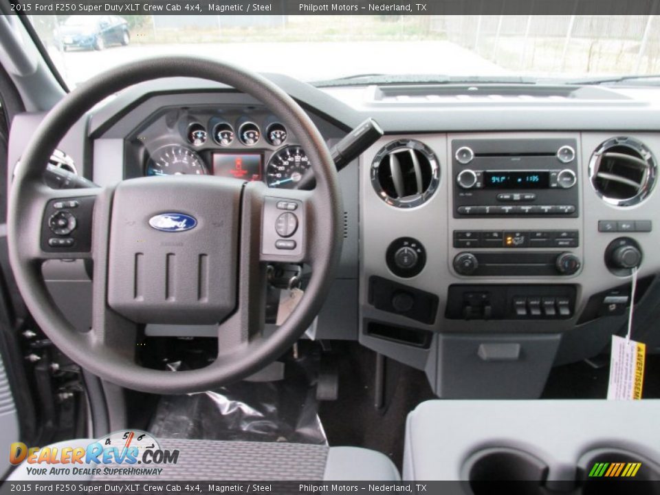 2015 Ford F250 Super Duty XLT Crew Cab 4x4 Magnetic / Steel Photo #27