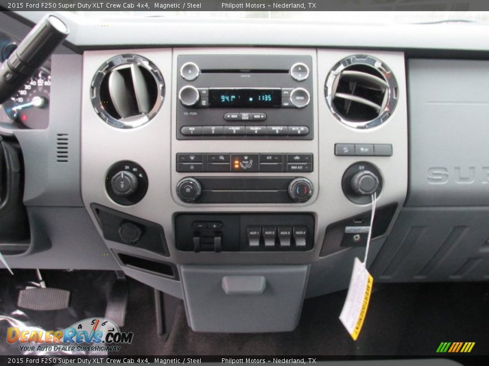 2015 Ford F250 Super Duty XLT Crew Cab 4x4 Magnetic / Steel Photo #28