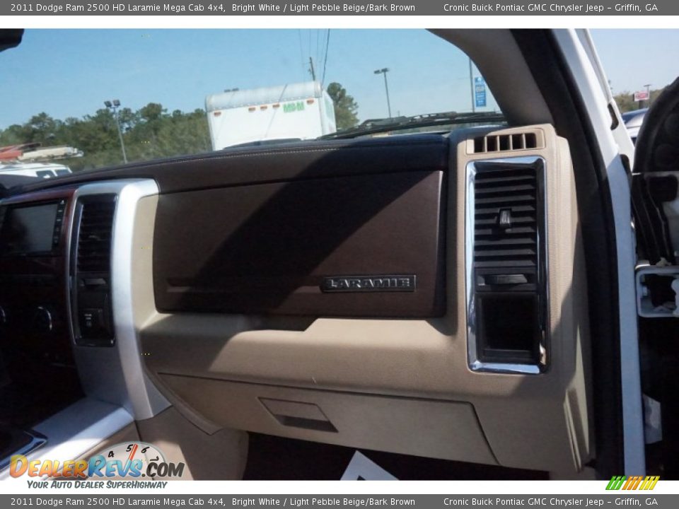 2011 Dodge Ram 2500 HD Laramie Mega Cab 4x4 Bright White / Light Pebble Beige/Bark Brown Photo #19
