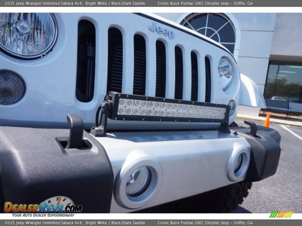 2015 Jeep Wrangler Unlimited Sahara 4x4 Bright White / Black/Dark Saddle Photo #15