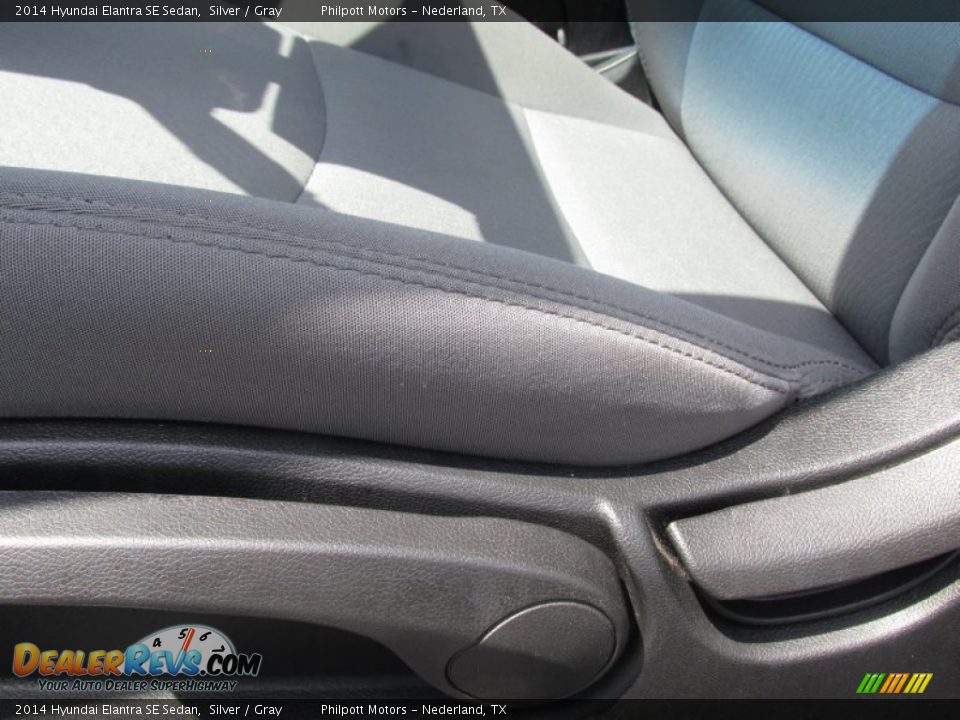 2014 Hyundai Elantra SE Sedan Silver / Gray Photo #32