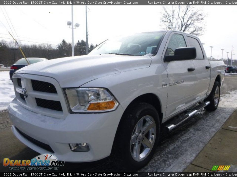 2012 Dodge Ram 1500 ST Crew Cab 4x4 Bright White / Dark Slate Gray/Medium Graystone Photo #4