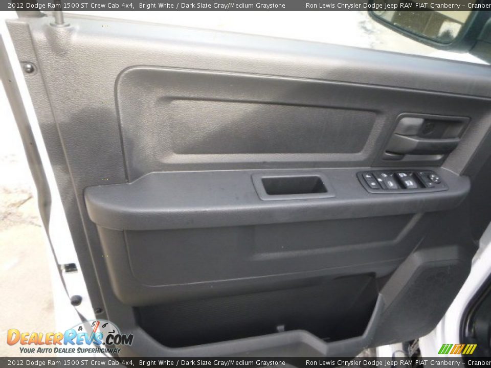 2012 Dodge Ram 1500 ST Crew Cab 4x4 Bright White / Dark Slate Gray/Medium Graystone Photo #16